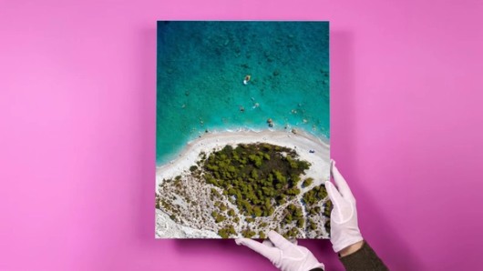 Photo Block sur mur rose