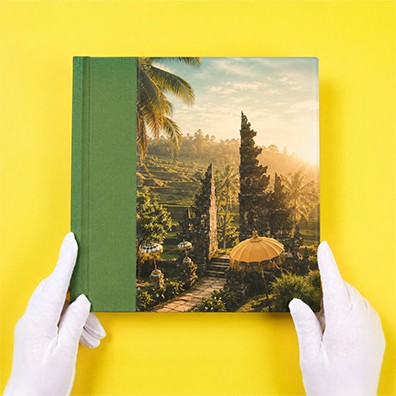 Premium hardcover fotoboek met linnen kaft en embossing