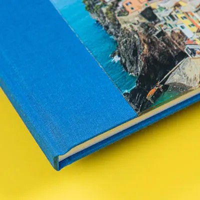 Premium hardcover fotoboek blauw hoek