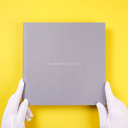 Premium hardcover fotoboek met linnen kaft en embossing