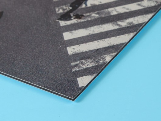 Direct print on brushed aluminium