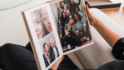 fotoboek met mensen