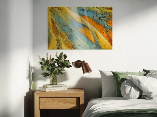Fine Art print achter plexiglas in een moderne woonkamer